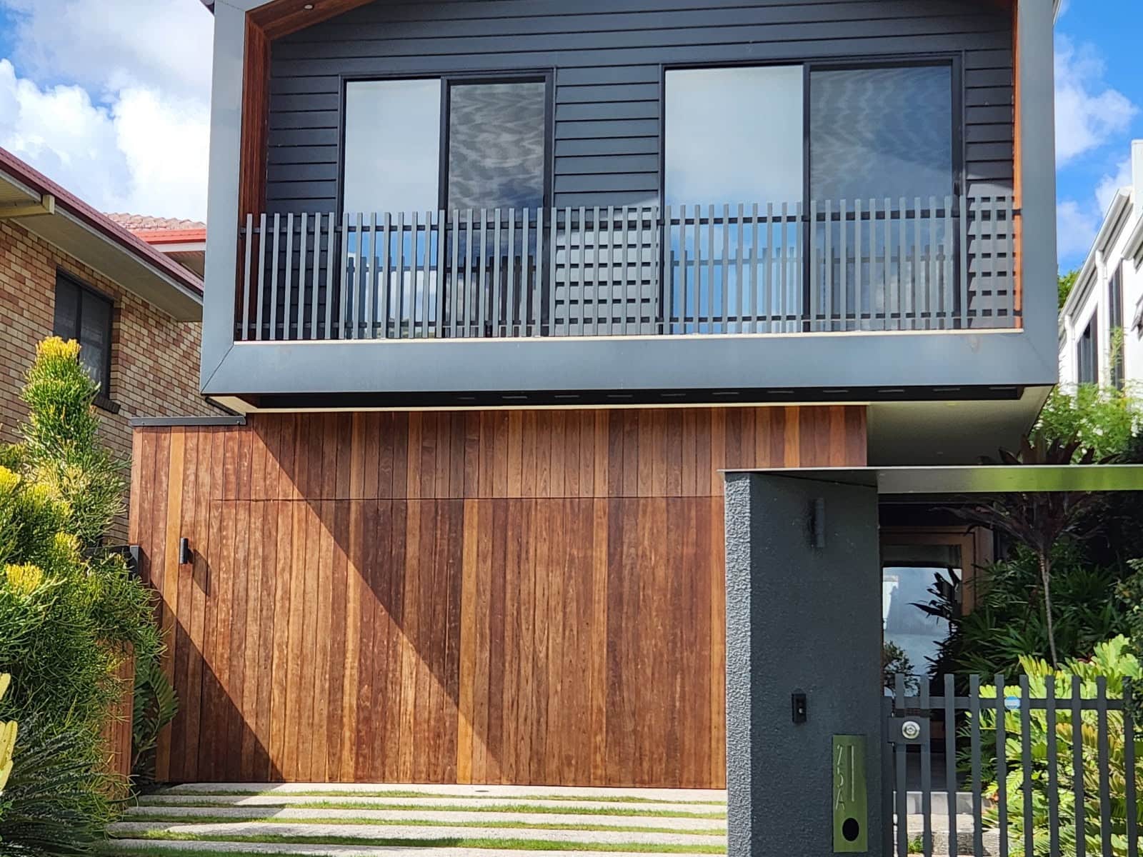 3 Tips to Extend the Life of your Exterior Paint - Touch Up Exterior Paint