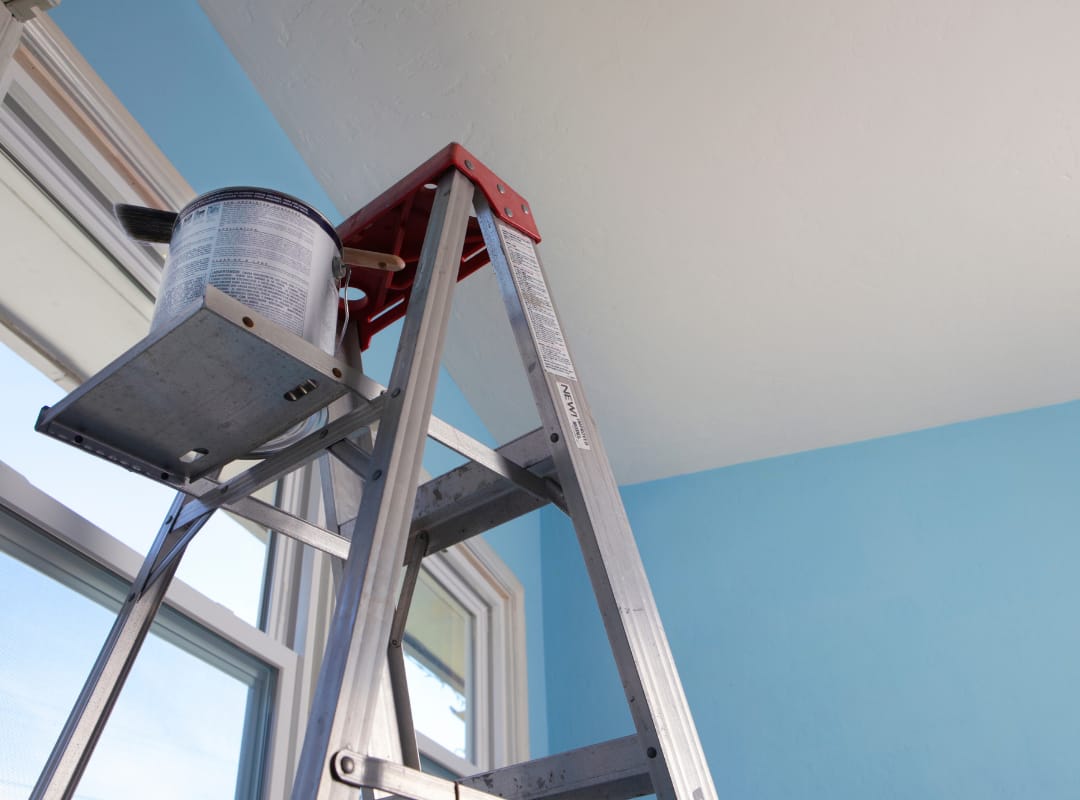 Everything you need to know on how to paint a ceiling